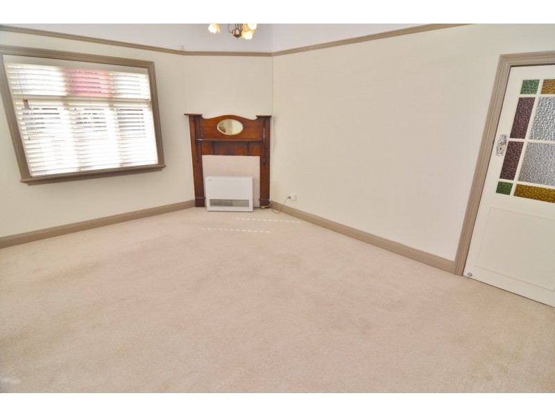 17 Atkinson Street, Lithgow NSW 2790