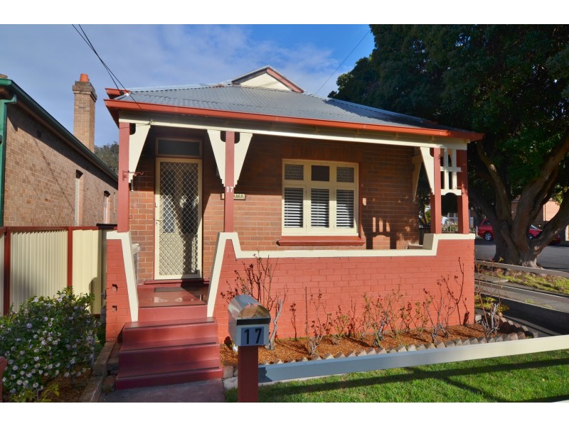 17 Atkinson Street, Lithgow NSW 2790