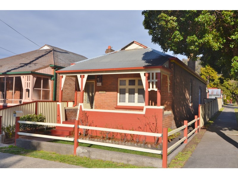 17 Atkinson Street, Lithgow NSW 2790