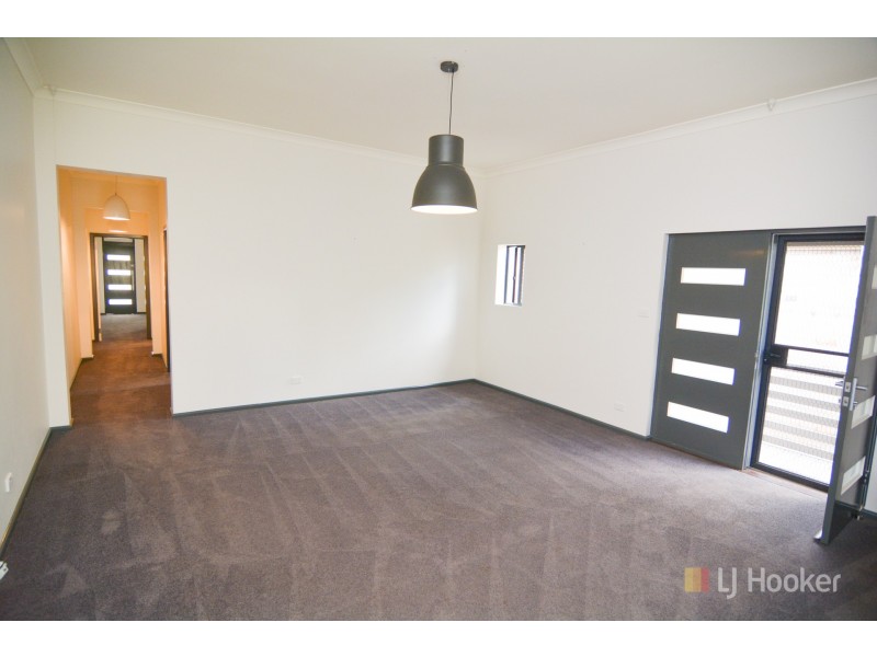 25 Ferro Street, Lithgow NSW 2790