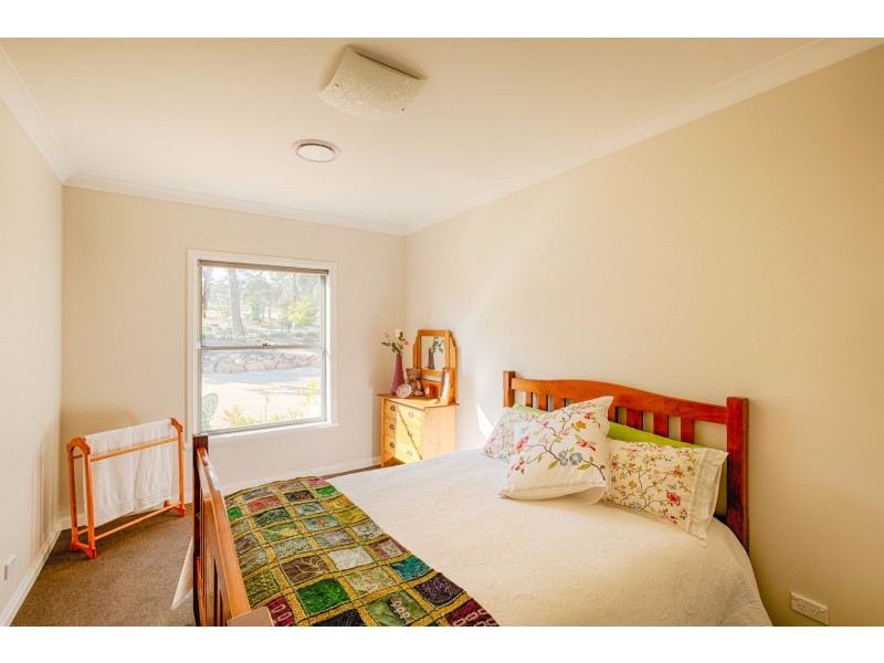 28 Arcadia Place, Meadow Flat NSW 2795