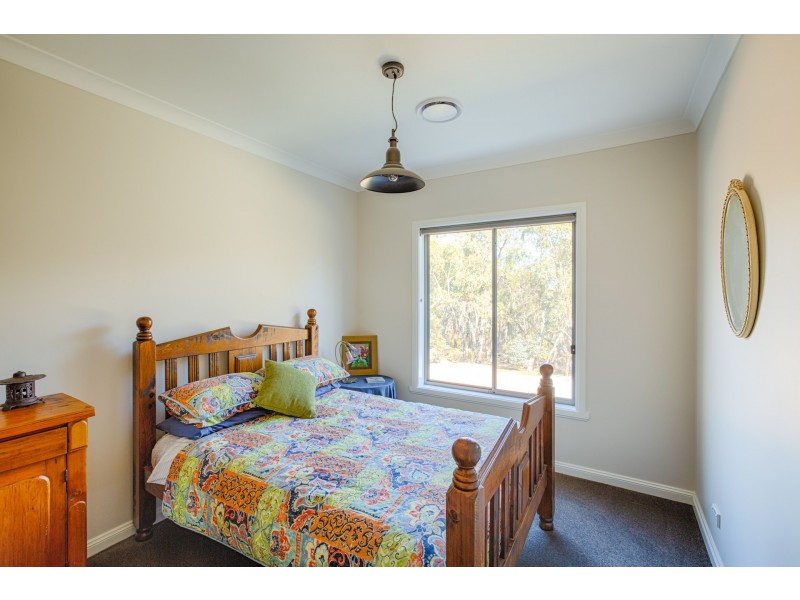 28 Arcadia Place, Meadow Flat NSW 2795