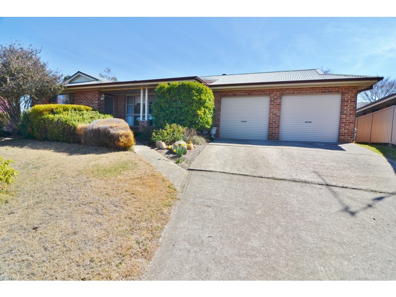 5 Blackett Drive, Wallerawang NSW 2845