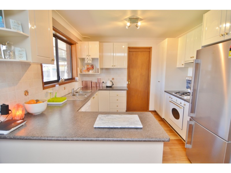 28 Chivers Close, Lithgow NSW 2790