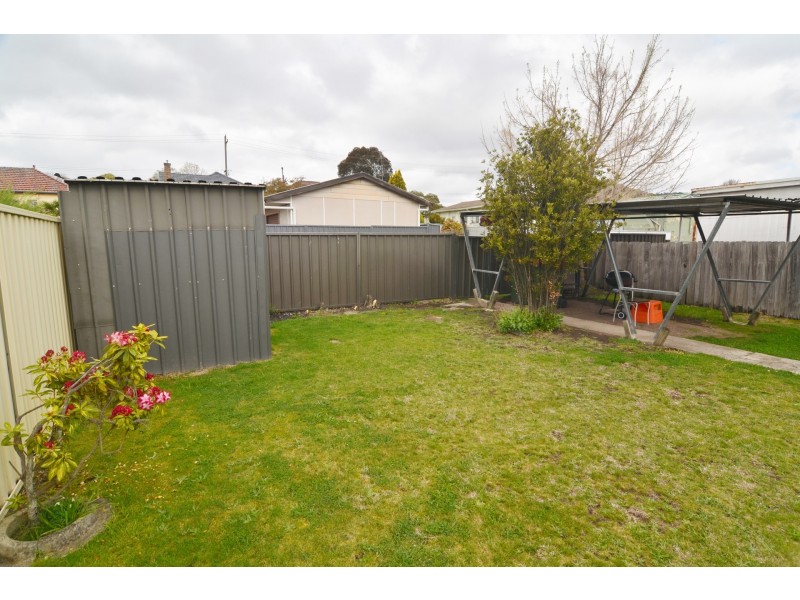 89 Rifle Parade, Lithgow NSW 2790