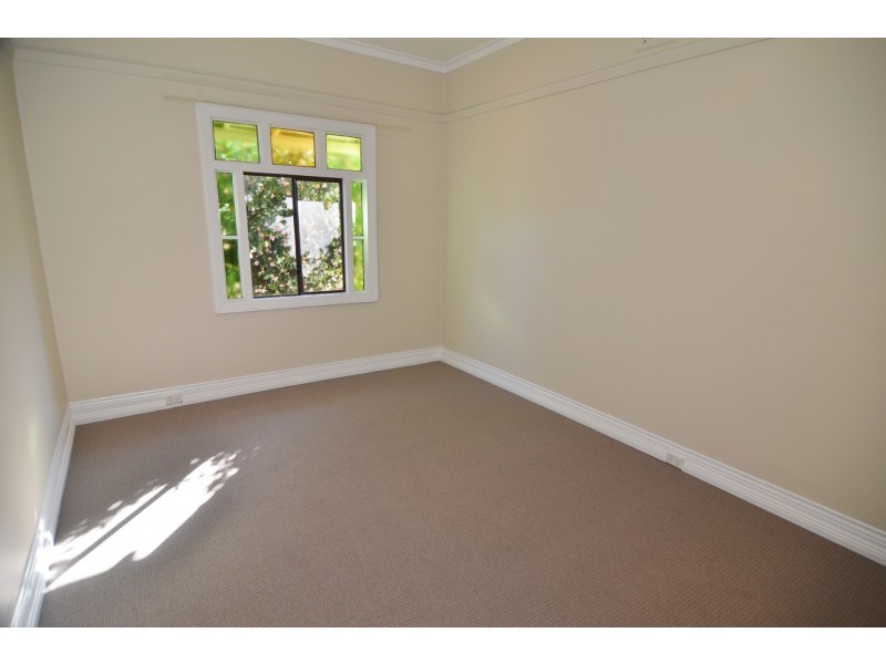 19 Sandford Avenue, Lithgow NSW 2790