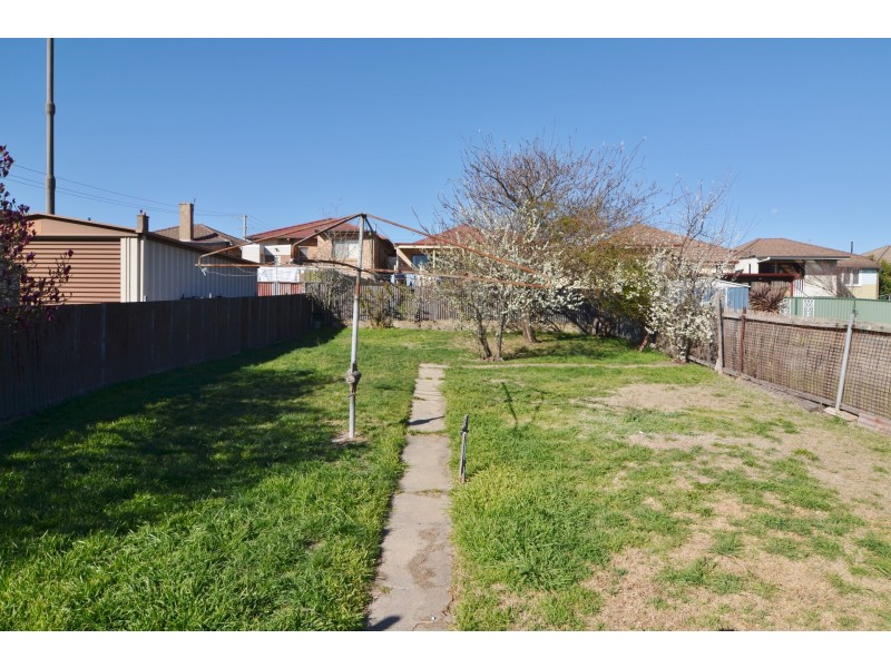 19 Sandford Avenue, Lithgow NSW 2790