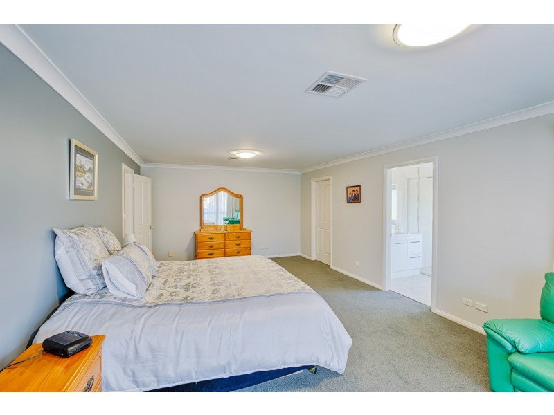 2 Korra Street, Marrangaroo NSW 2790