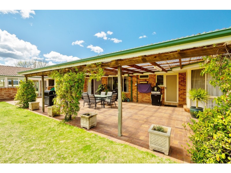 2 Korra Street, Marrangaroo NSW 2790