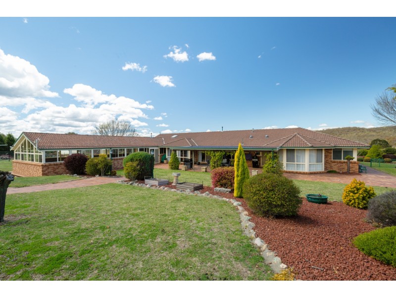 2 Korra Street, Marrangaroo NSW 2790