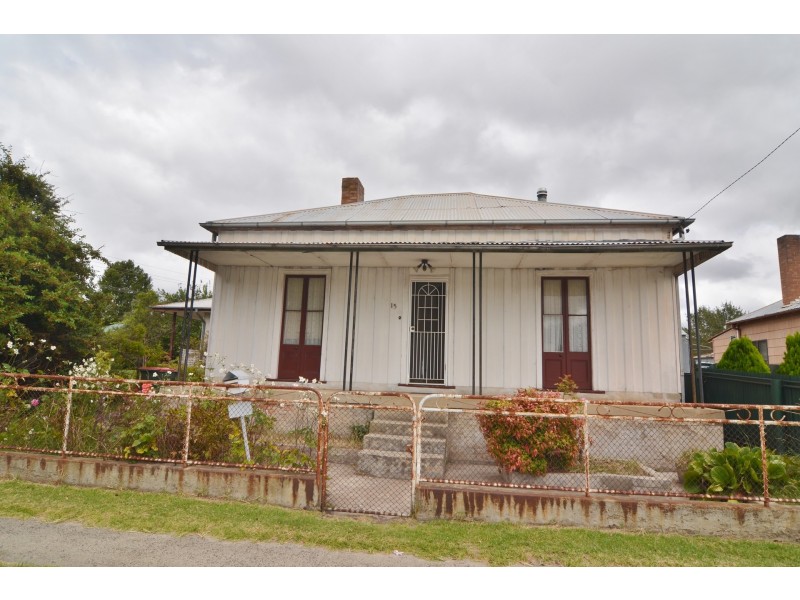 15 Williwa Street, Portland NSW 2847