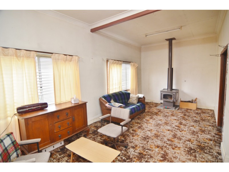 15 Williwa Street, Portland NSW 2847