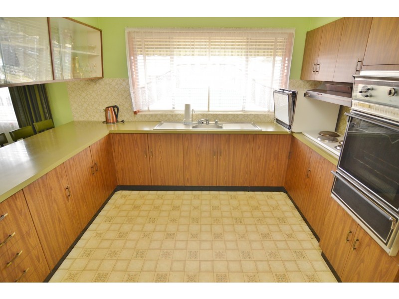 8 Rifle Parade, Lithgow NSW 2790