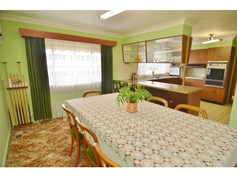 8 Rifle Parade, Lithgow NSW 2790