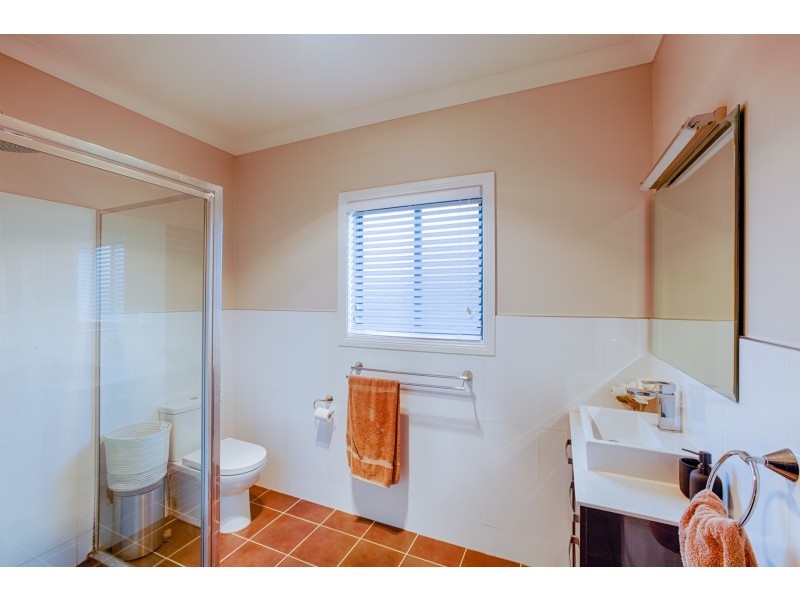 16 Robertson Street, Lithgow NSW 2790