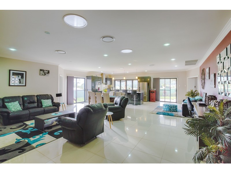 16 Robertson Street, Lithgow NSW 2790