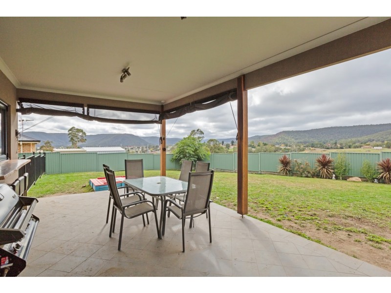 16 Robertson Street, Lithgow NSW 2790