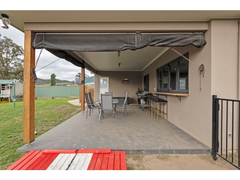 16 Robertson Street, Lithgow NSW 2790