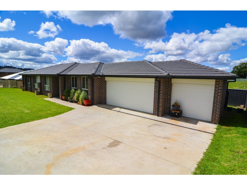 14 Rydal Road, Wallerawang NSW 2845