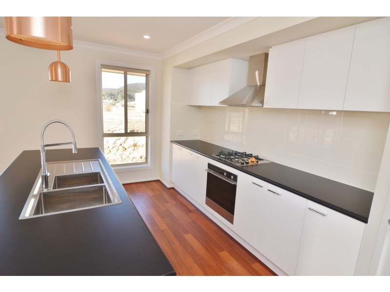 38 Kirkley Street, Lithgow NSW 2790