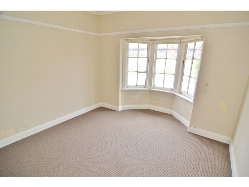 7 Martini Parade, Lithgow NSW 2790