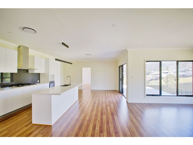 18 Thornton Avenue, Lithgow NSW 2790