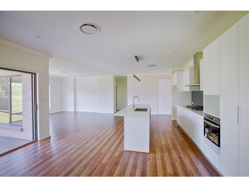 18 Thornton Avenue, Lithgow NSW 2790