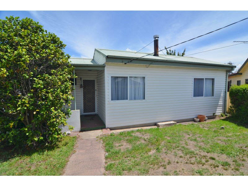 4 Buttress Place, Lithgow NSW 2790
