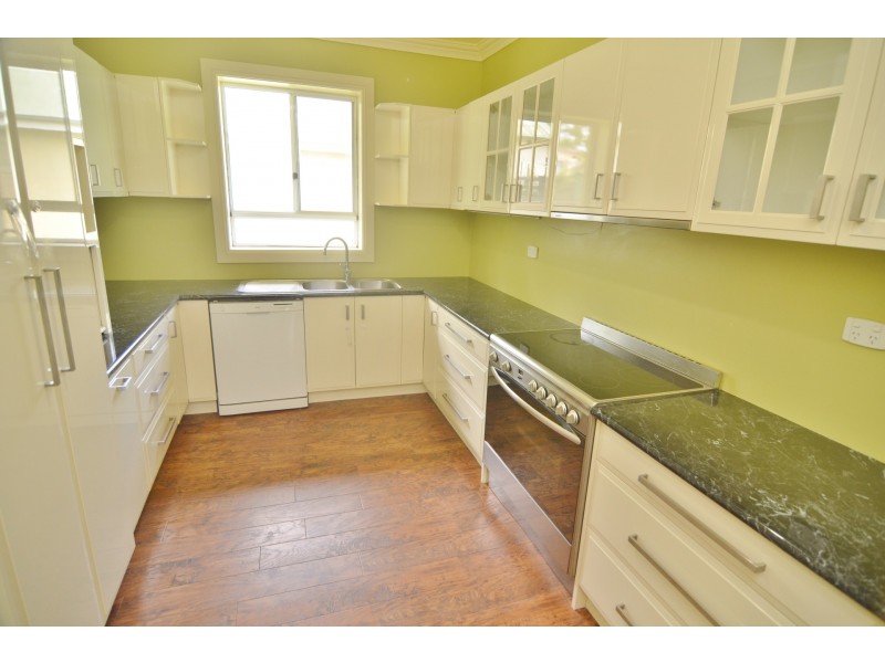 8 Saville Street, Portland NSW 2847