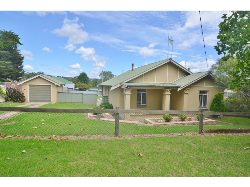 8 Saville Street, Portland NSW 2847
