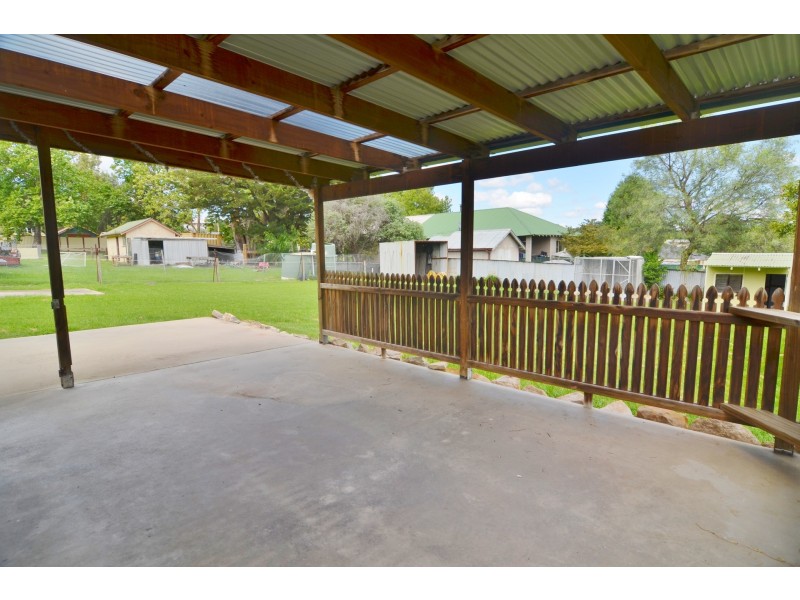 8 Saville Street, Portland NSW 2847