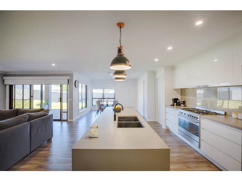 34 James O’ Donnell Drive, Lithgow NSW 2790