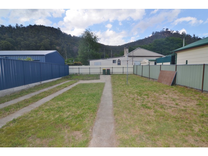 216 Inch Street, Lithgow NSW 2790