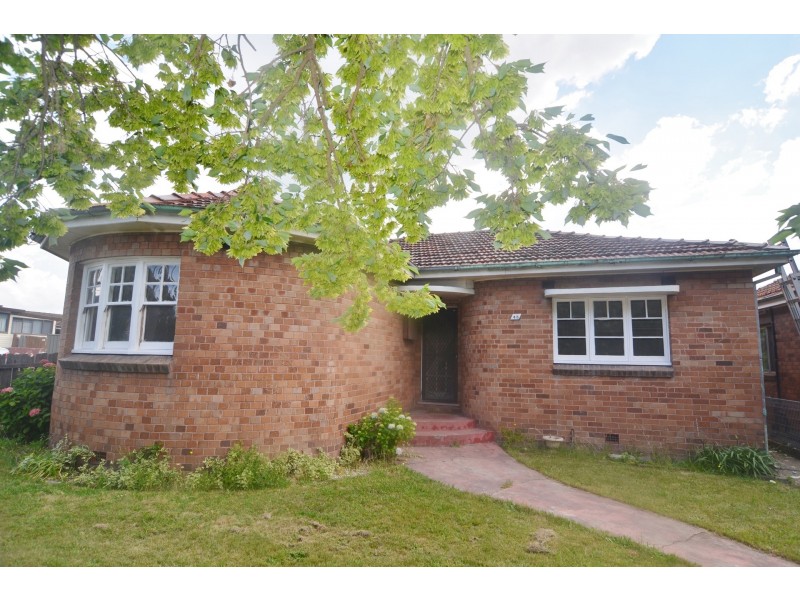43 Martini Parade, Lithgow NSW 2790