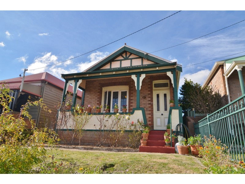 33 Calero Street, Lithgow NSW 2790