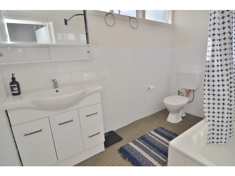 33 Calero Street, Lithgow NSW 2790