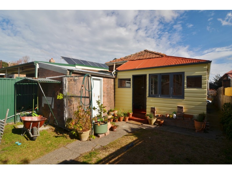 33 Calero Street, Lithgow NSW 2790