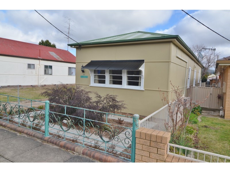 32 Calero Street, Lithgow NSW 2790