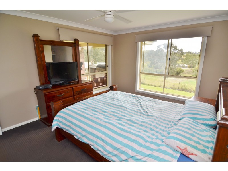 14 Creek Street, Portland NSW 2847