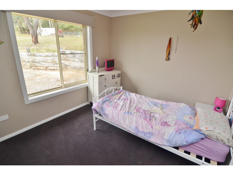 14 Creek Street, Portland NSW 2847