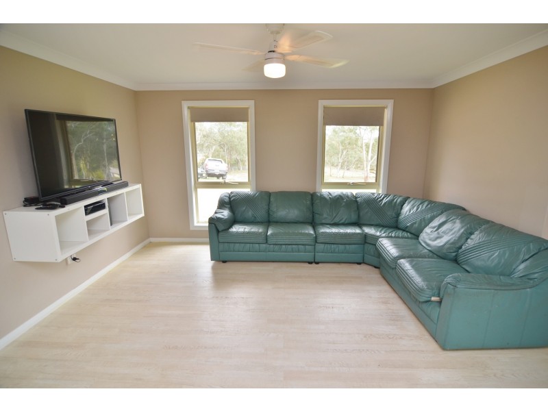 14 Creek Street, Portland NSW 2847