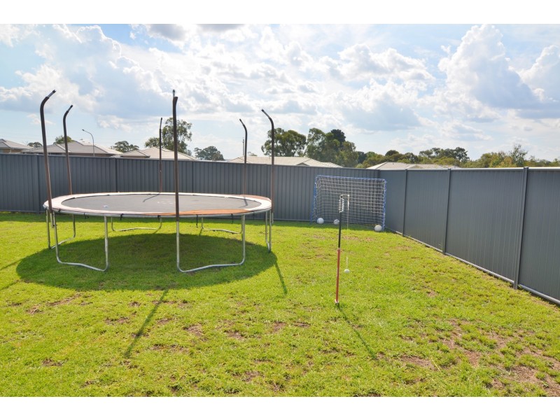 27 Fitzgerald Street, Wallerawang NSW 2845