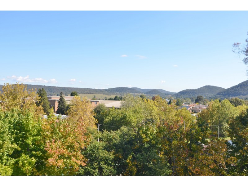 82 Wrights Road, Lithgow NSW 2790