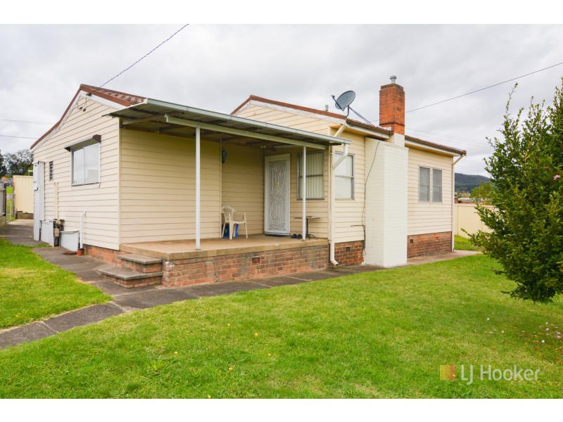 2 Outer Crescent, Lithgow NSW 2790