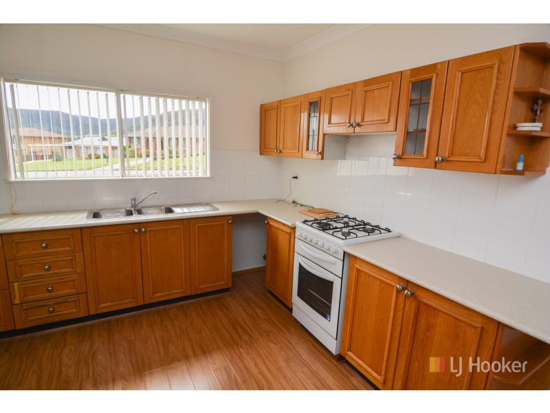 2 Outer Crescent, Lithgow NSW 2790