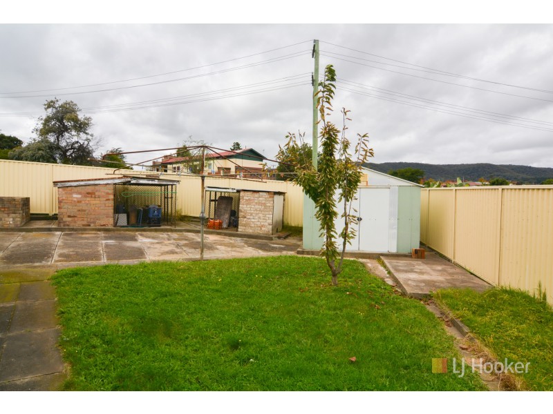 2 Outer Crescent, Lithgow NSW 2790