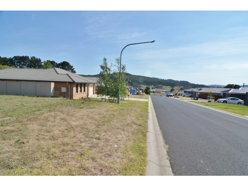 11 Henning Crescent, Wallerawang NSW 2845