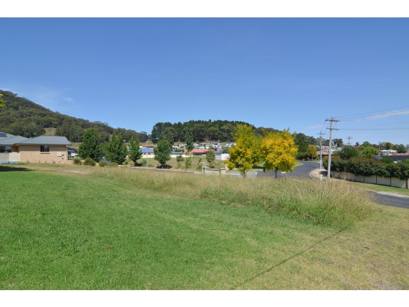 2 Munbinga Drive, Lithgow NSW 2790