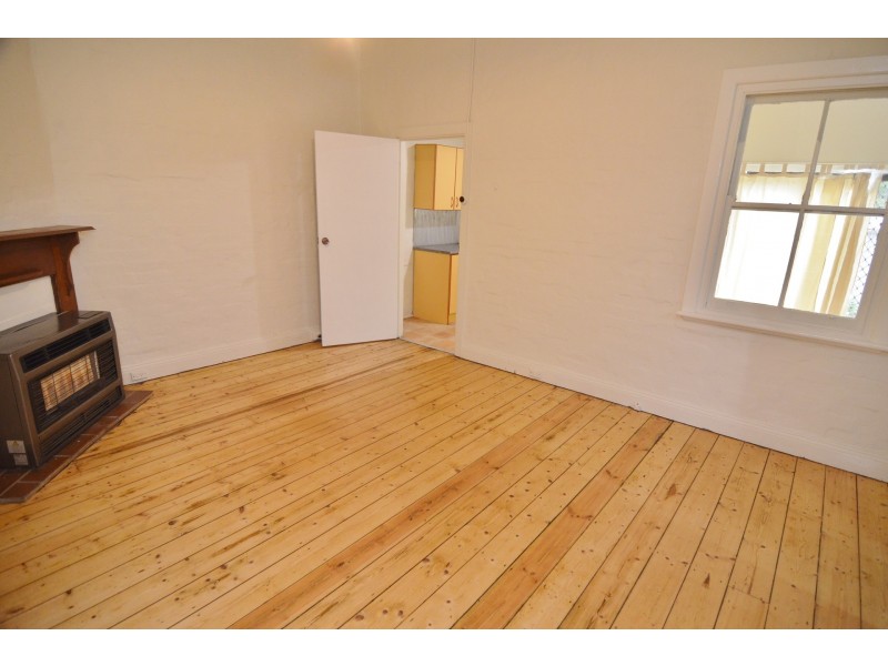 11 Bragg Street, Lithgow NSW 2790
