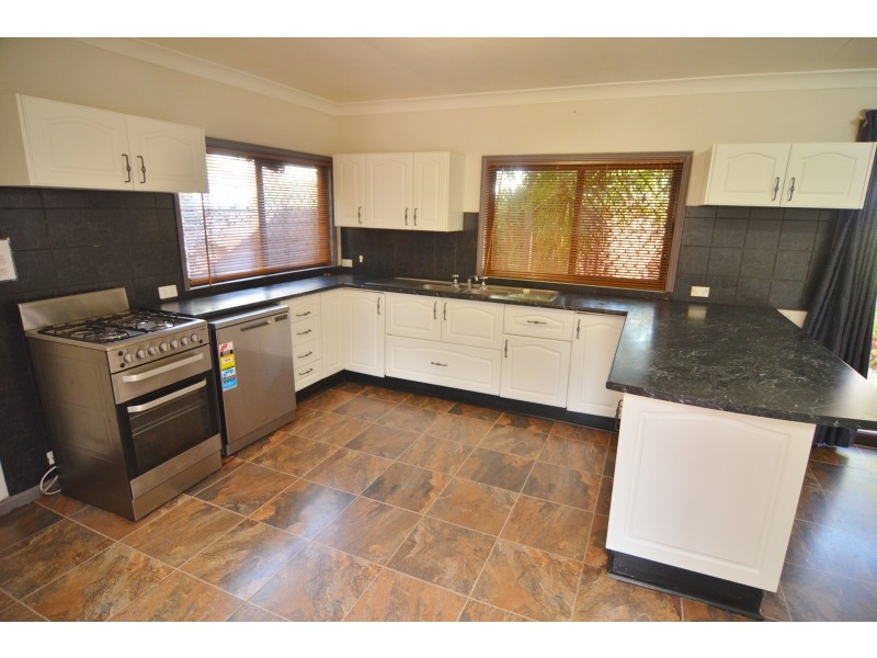 18 Tweed Road, Lithgow NSW 2790